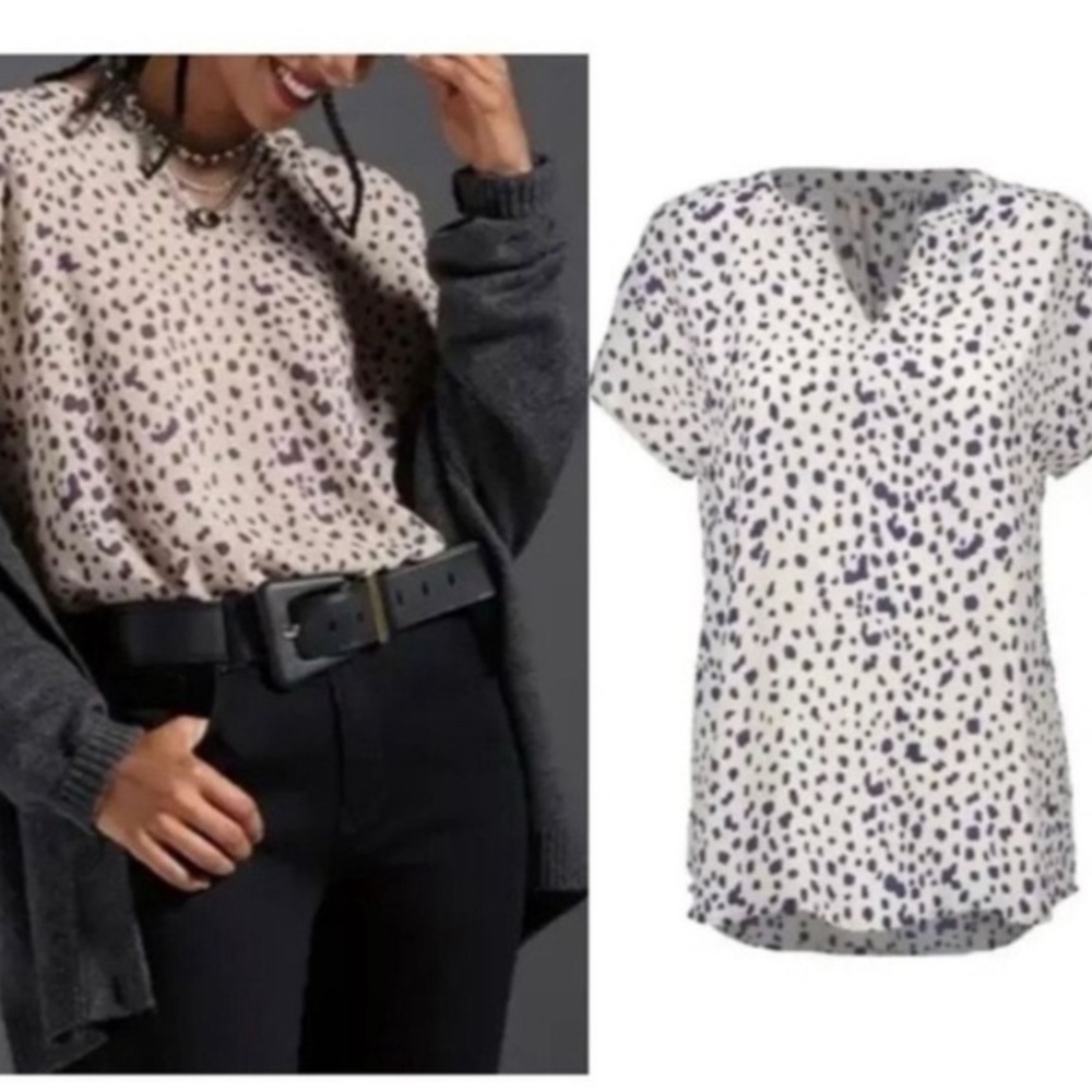 CAbi ivory blouse with purple Print V-Neck Top